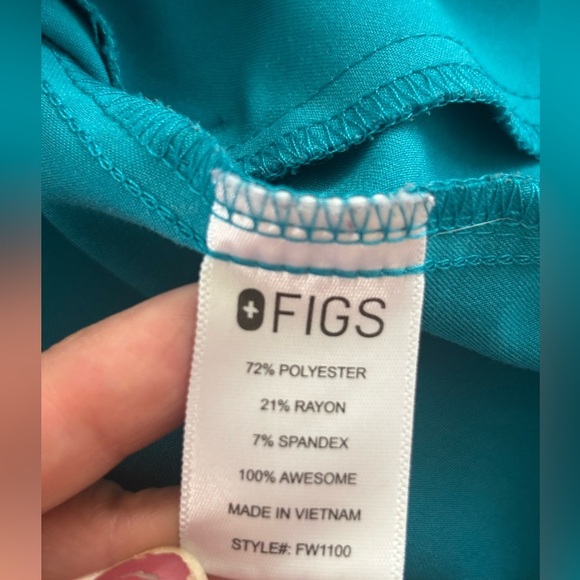 Figs Teal V-Neck Short Sleeve Top - Picture 10 of 12